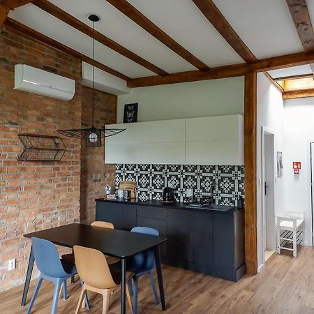 Apartamenty Torunskie Pod Krzywa Wieza Екстер'єр фото