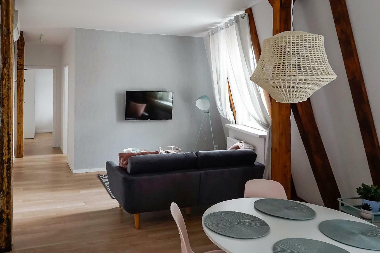 Apartamenty Torunskie Pod Krzywa Wieza Екстер'єр фото